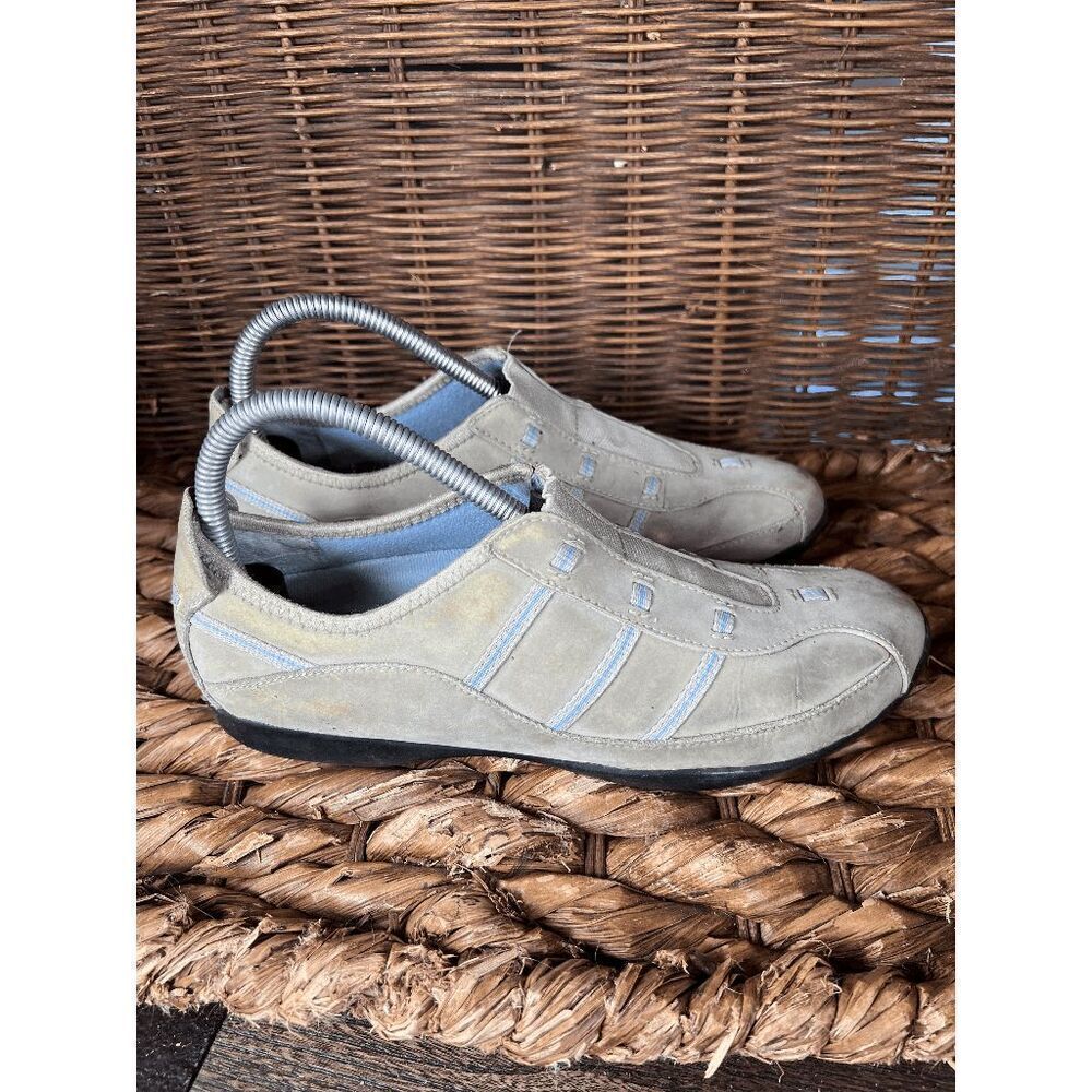 Clarks Women's Gray Suede Leather Slip-On‎ Flats & Loafers Shoes Size 8.5